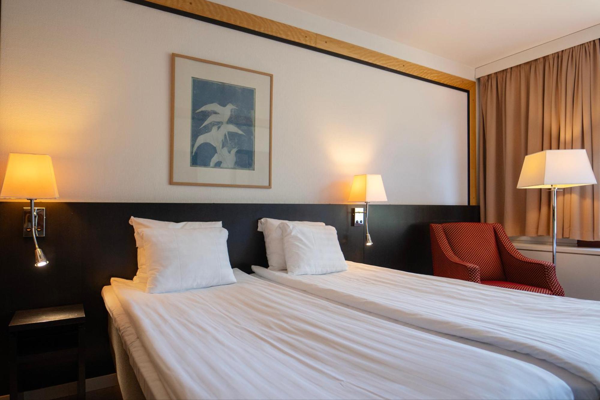 Hotel Korpilampi Esbo Exteriör bild
