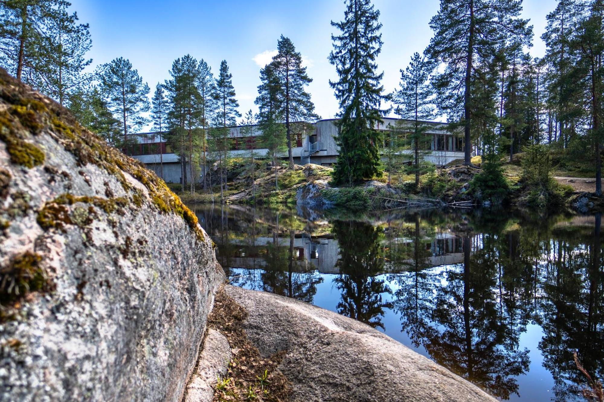 Hotel Korpilampi Esbo Exteriör bild